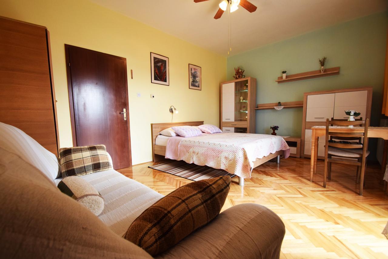Apartments Mira Стариград-Пакленица Номер фото